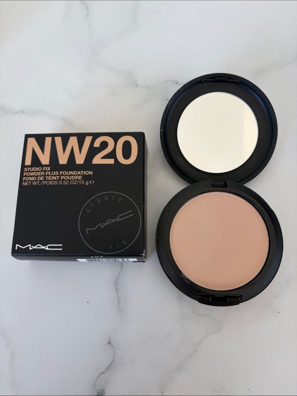 MAC Cosmetics Studio Fix Powder Plus Foundation NW20 - ORIGINAL FORMULA